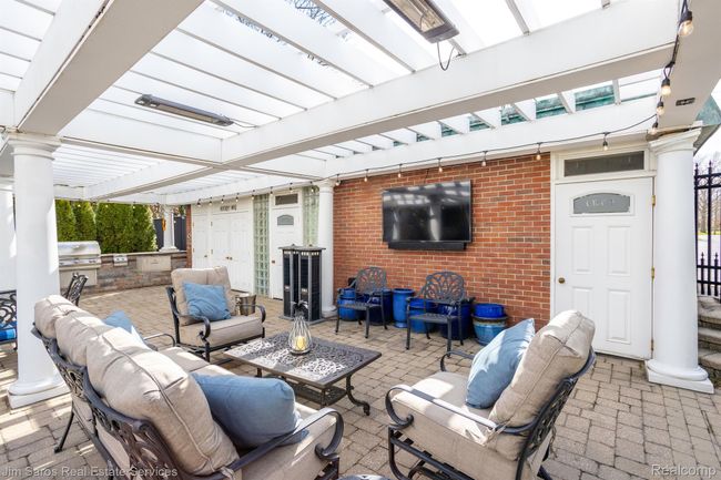 15701 Windmill Pointe Dr, House other with 6 bedrooms, 7 bathrooms and null parking in Grosse Pointe Park MI | Image 34