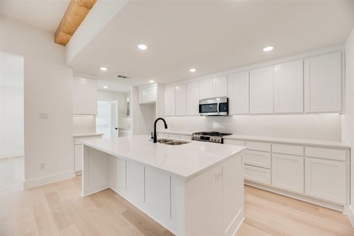 1632 Merrimac Trl, Garland, TX, 75043-1318 | Card Image