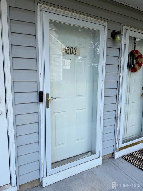 1603 Arthur St, Toms River, NJ, 08755-1075 | Card Image