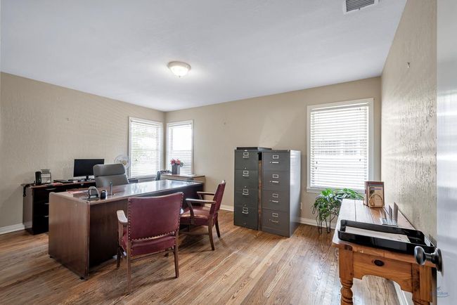 1605 N Big Spring St, Home with 0 bedrooms, 0 bathrooms and null parking in Midland TX | Image 20