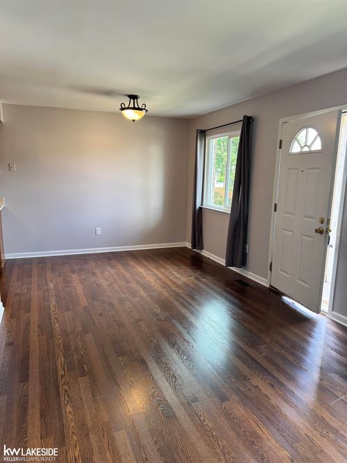 2012 Orchard Crest St, Shelby Township, MI, 48317-4533 | Card Image