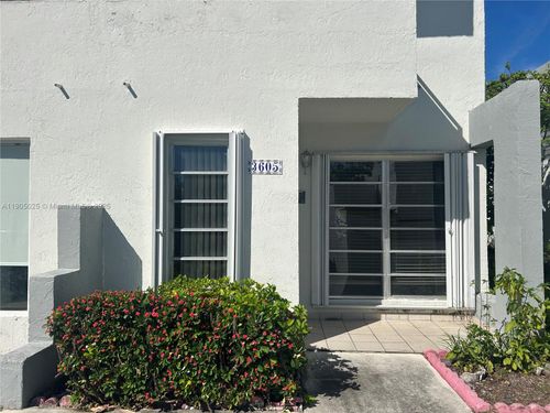 3605-3605 Sw 17th St, Miami, FL, 33145-1764 | Card Image
