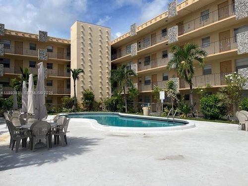 403-2145 Pierce St, Hollywood, FL, 33020-7402 | Card Image
