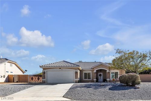 4911 Parkwood Dr, Pahrump, NV, 89061-7214 | Card Image