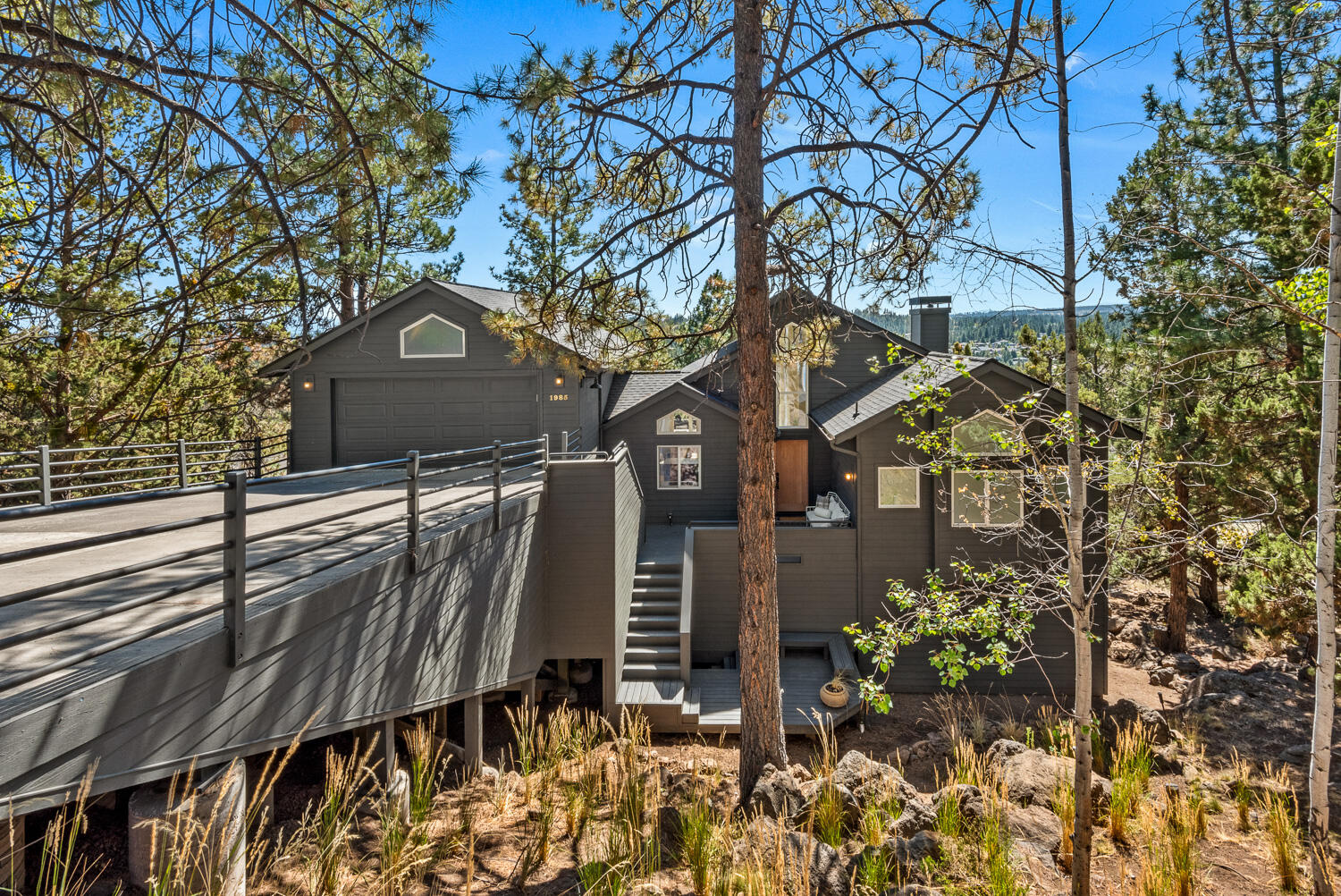 Trenton Ave, Bend, OR 97703