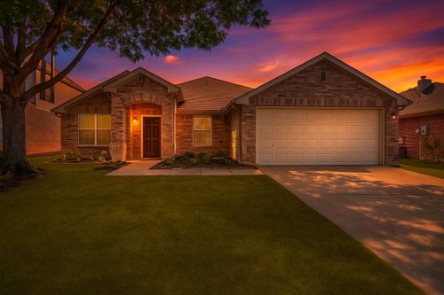 8204 Montecito Dr, Denton, TX, 76210-3859 | Card Image