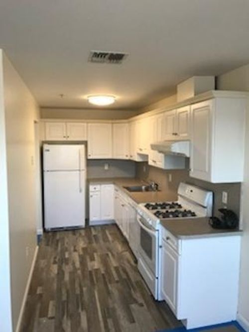 67 Hamilton Ave, Fairview, NJ, 07022-2038 | Card Image