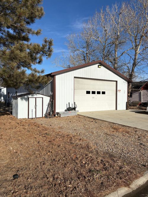 318 W Jackson Ave, Chester, MT, 59522-7871 | Card Image