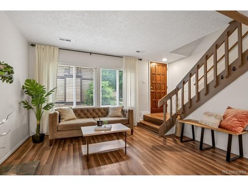 c4-985 W 10th St, Loveland, CO, 80537-4548 | Card Image