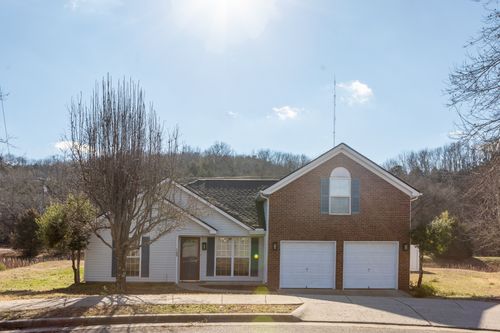 5464 Daniel Ray Dr, Whites Creek, TN, 37189-5201 | Card Image