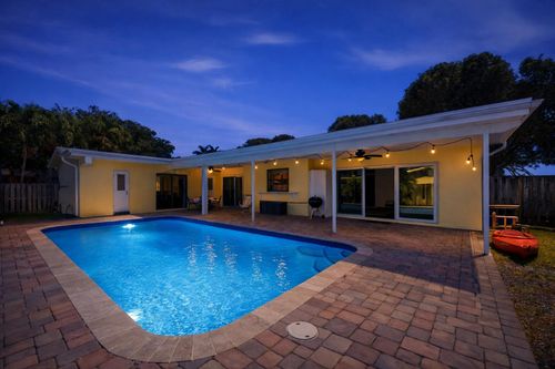 11911 Nw 14th Ct, Pembroke Pines, FL, 33026-2507 | Card Image