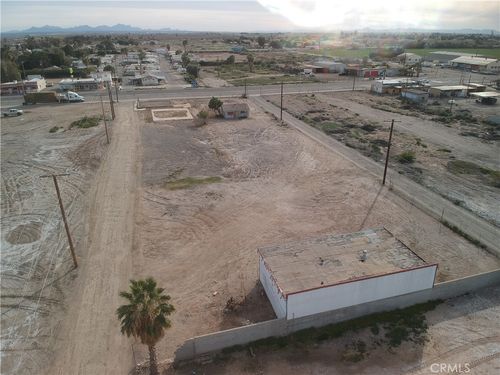 1581 E Hobsonway, Blythe, CA, 92225-4909 | Card Image