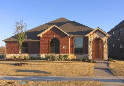 922 Meadow Flower Ln, Garland, TX, 75043-2795 | Card Image