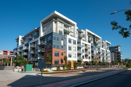 423-7936 206 St, Langley, BC, V2Y3X8 | Card Image