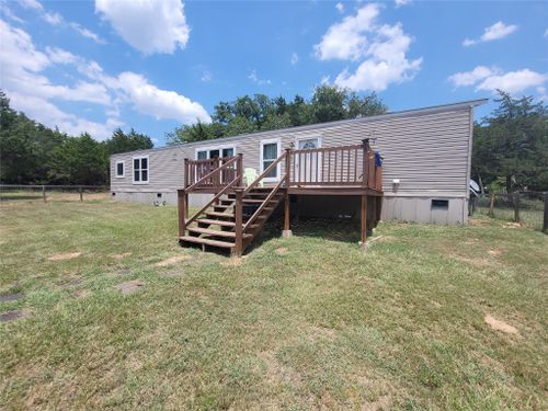 566 Herron Trl, McDade, TX, 78650-5217 | Card Image