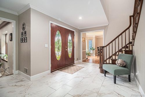4469 Tanbark St, Bloomfield Hills, MI, 48302-1653 | Card Image