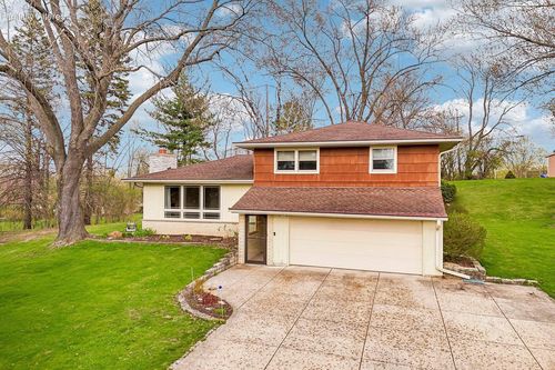 21715 Hillcrest Drive, Brookfield, WI, 53186 | Card Image