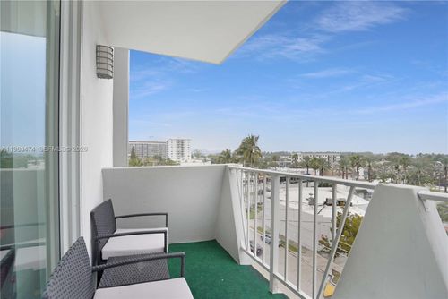 apt-601-7133 Bay Dr, Miami Beach, FL, 33141-5446 | Card Image