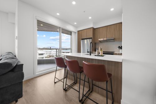 414-32838 Landeau Pl, Abbotsford, BC, V2S0M6 | Card Image