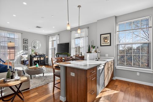 408-45 1st Ave, Boston, MA, 02129-4565 | Card Image