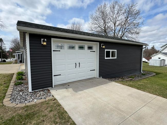 226 S Sidney St, House other with 3 bedrooms, 2 bathrooms and null parking in SHULLSBURG WI | Image 43
