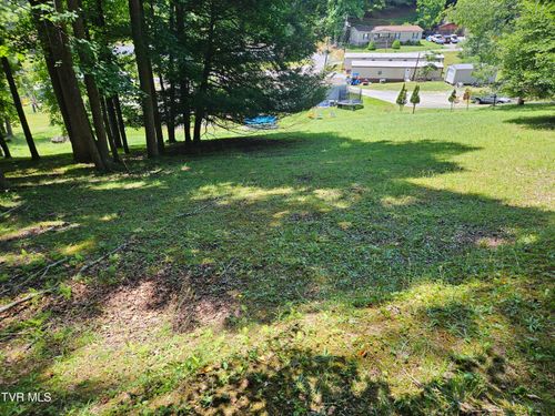 275 Friend St, Clintwood, VA, 24228-5089 | Card Image