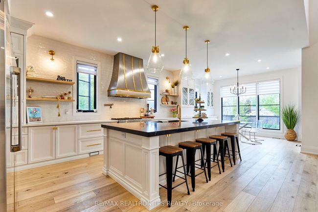 35 Heber Down Cres, House other with 5 bedrooms, 5 bathrooms and 6 parking in Whitby ON | Image 11