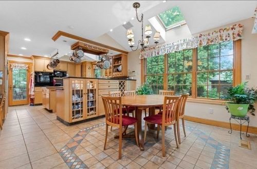 1-170 Morton St, Newton, MA, 02459-1528 | Card Image