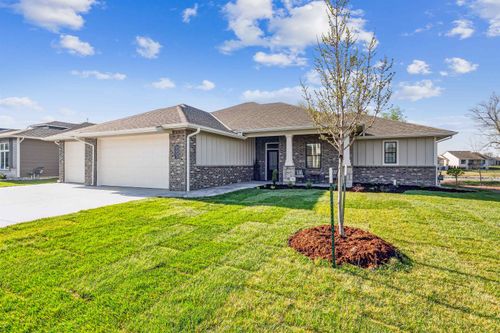 5993 Forbes Ct, Bel Aire, KS, 67220-6401 | Card Image