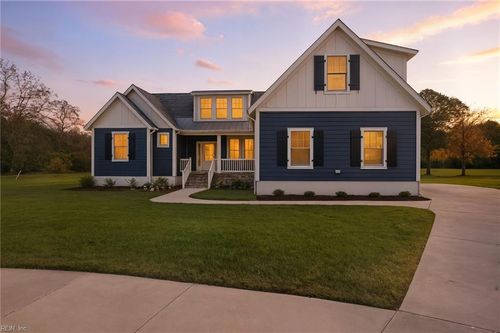 4 Martz Ct, Cape Charles, VA, 23310-2697 | Card Image