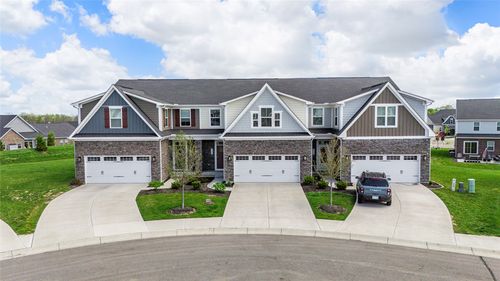 7112 Shady Brook Bnd, Liberty Twp, OH, 45044-8054 | Card Image