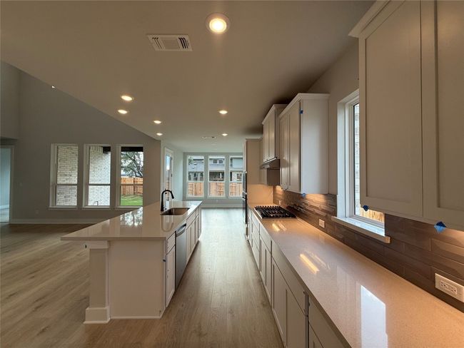 Beautiful features in open concept Kitchen | Image 7