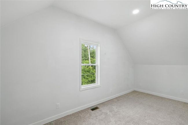 308 Hickory St, House other with 3 bedrooms, 3 bathrooms and null parking in Granite Falls NC | Image 20