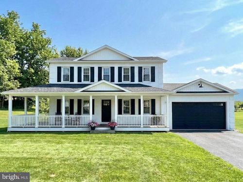 132 Duchess Way, Martinsburg, WV, 25403-0924 | Card Image