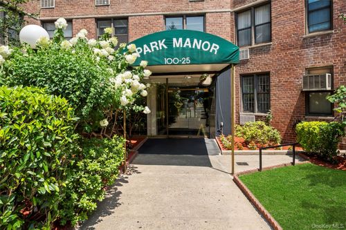 4jj-100-25 Queens Blvd, Forest Hills, NY, 11375-2422 | Card Image