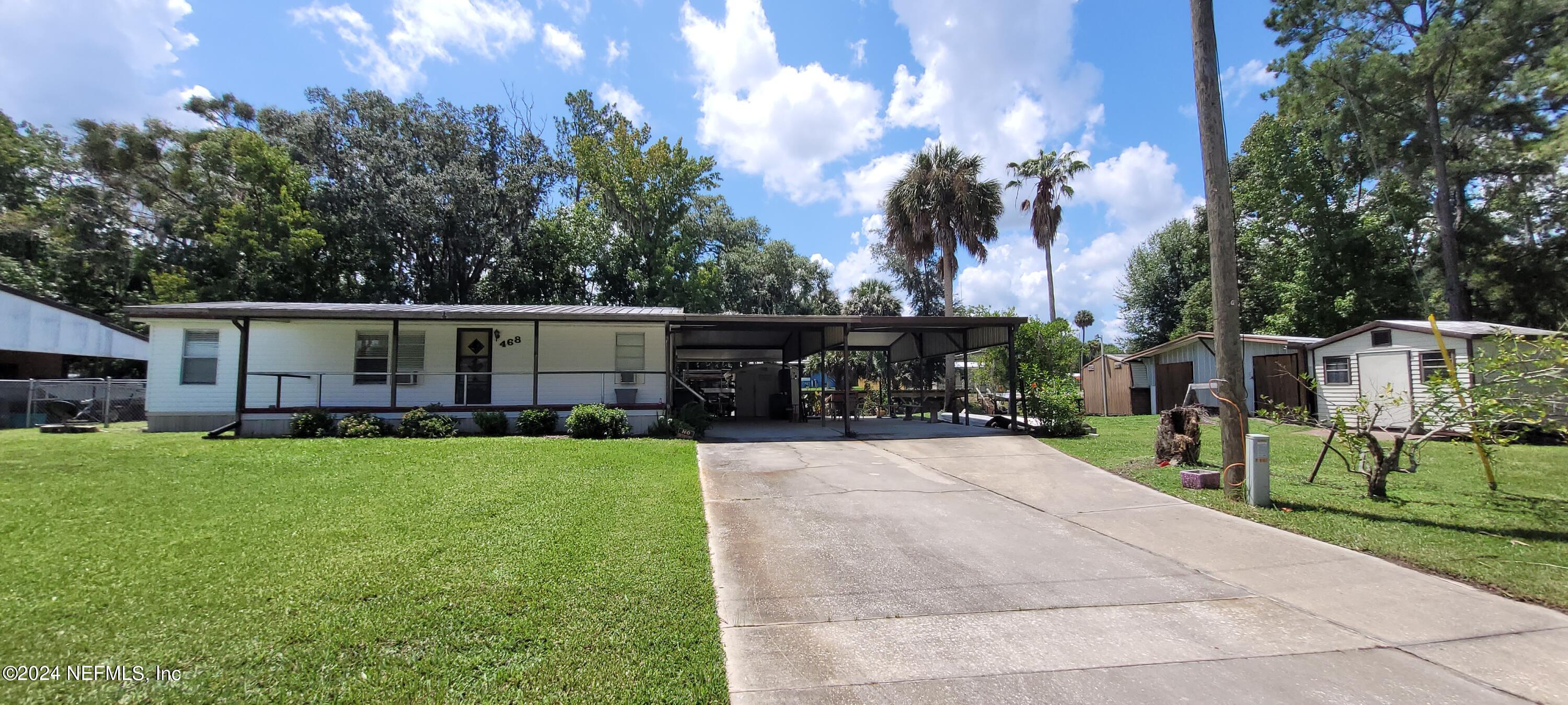 Cove Dr, Satsuma, FL 32189