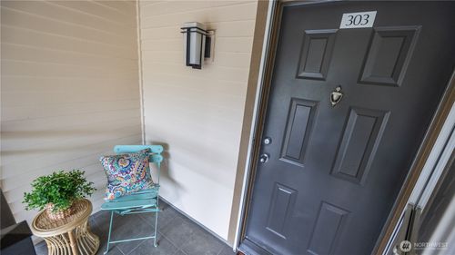 c303-3008 N Narrows Dr, Tacoma, WA, 98407-1577 | Card Image