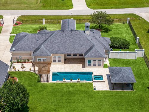 2119 Red Bird Ln, Pattison, TX, 77423-8219 | Card Image