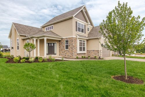 801 Idlewild Ln, Chesterton, IN, 46304-6004 | Card Image
