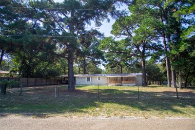 111 Old Piney Trail, House other with 3 bedrooms, 2 bathrooms and 4 parking in Paige TX | Image 3