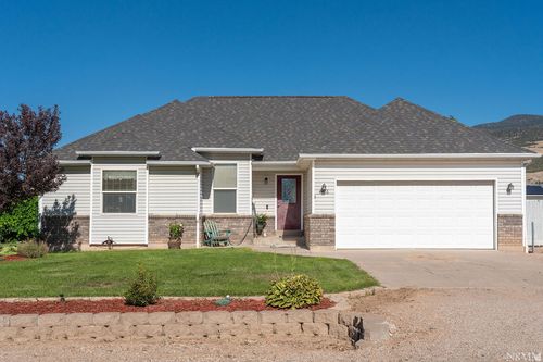 4426 Utah Trl, Enoch, UT, 84721-7457 | Card Image