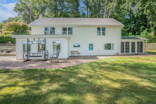 68433 Sweet Lake Rd, Sturgis, MI, 49091-8416 | Card Image