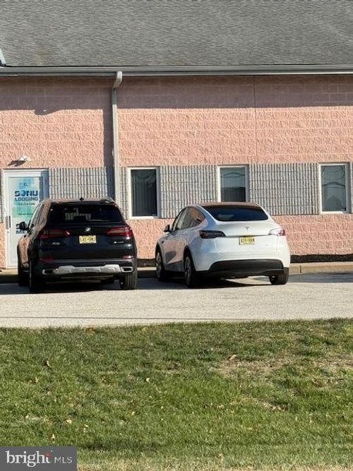 e-430 Commerce Lane, Berlin, NJ, 08009 | Card Image