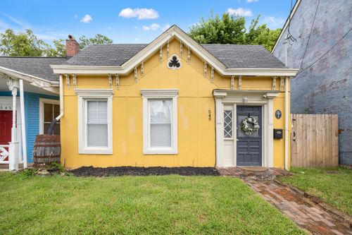 549 N Limestone, Lexington, KY, 40508-1675 | Card Image