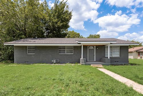 309 E Travis St, Italy, TX, 76651-4021 | Card Image