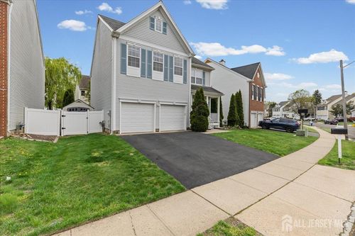 22 Stanford Dr, KENDALL PARK, NJ, 08824-1915 | Card Image