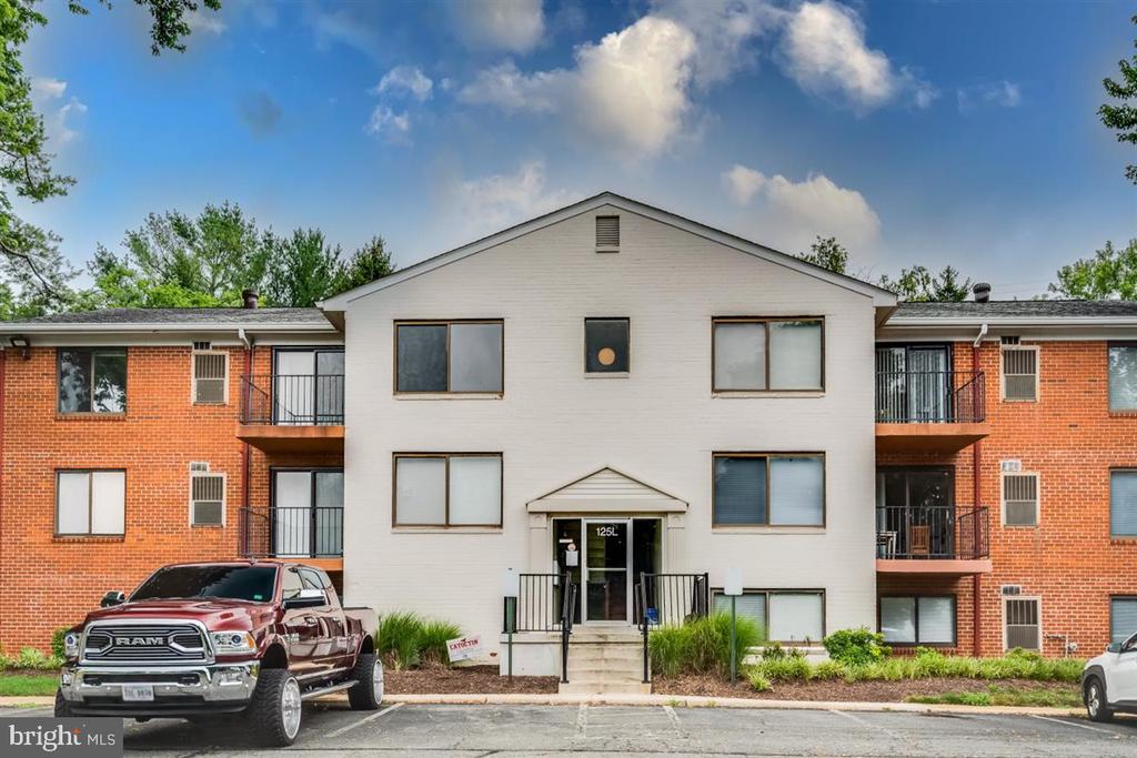 Residential in LEESBURG 5