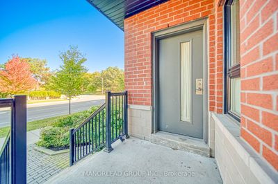 109 - 2100 Bridletowne Cir, Condo with 3 bedrooms, 3 bathrooms and 2 parking in Toronto ON | Image 3