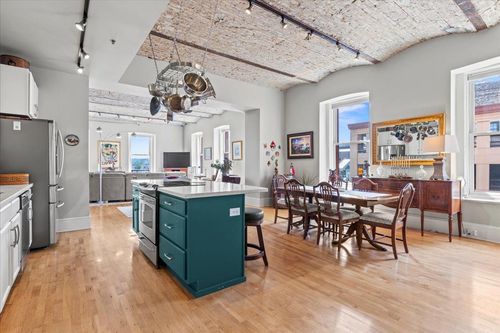 unit-306-300 Wall St, Saint Paul, MN, 55101-2475 | Card Image
