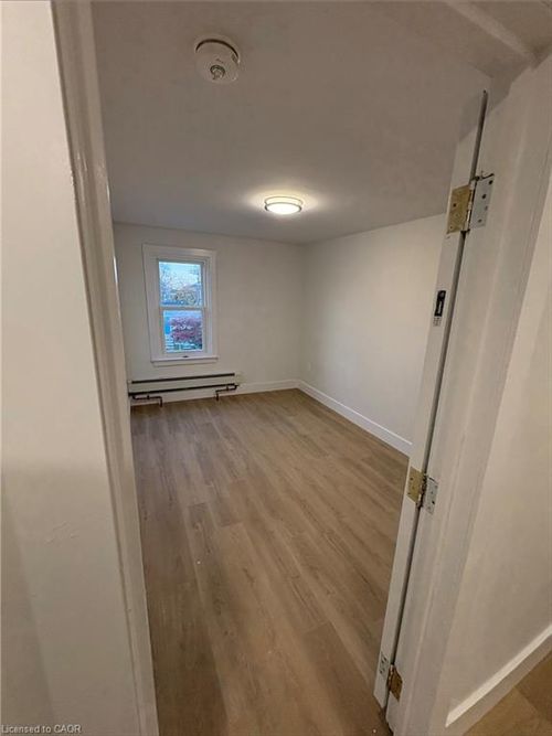 8-803 King St, Port Colborne, ON, L3K4J3 | Card Image